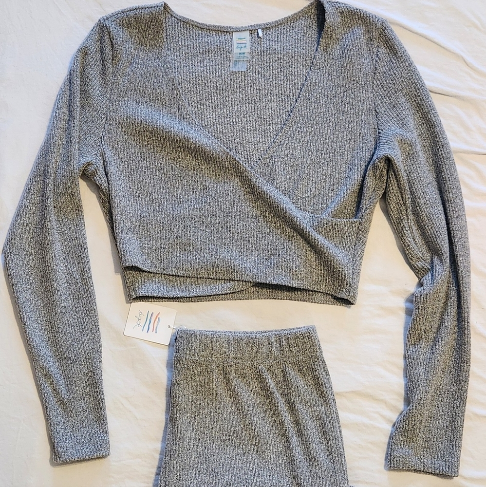 Two piece, buttery material, Grey lounge wear, size medium